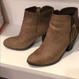 Ankle boots